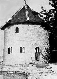 The tower, phase 1, 1923.  Creative Commons